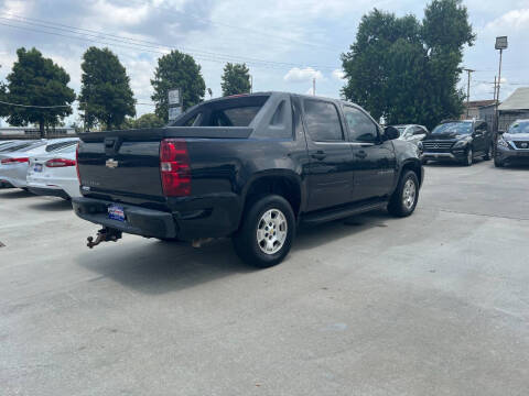 2009 Chevrolet Avalanche LS