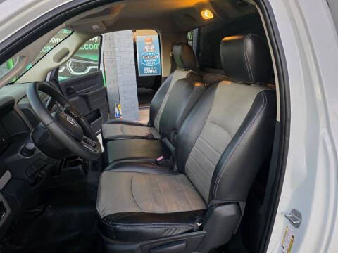 2012 RAM 1500 ST