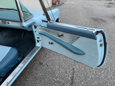 1957 Ford Thunderbird