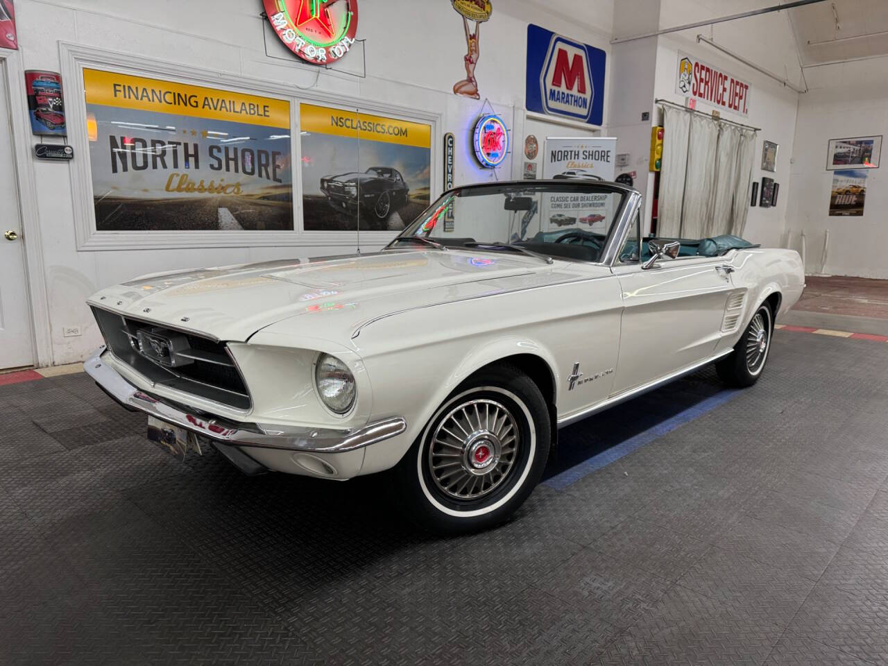 1967 Ford Mustang 2