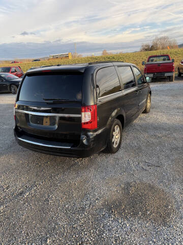 2012 Chrysler Town and Country Touring