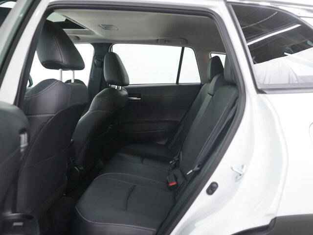 2025 Toyota Corolla Cross XLE