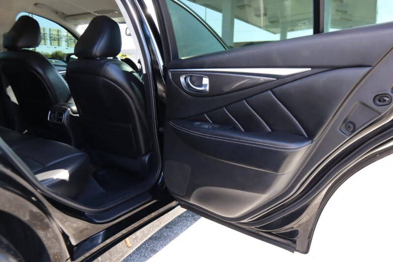 2018 Infiniti Q50 2.0T Luxe