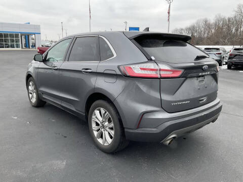 2024 Ford Edge Titanium