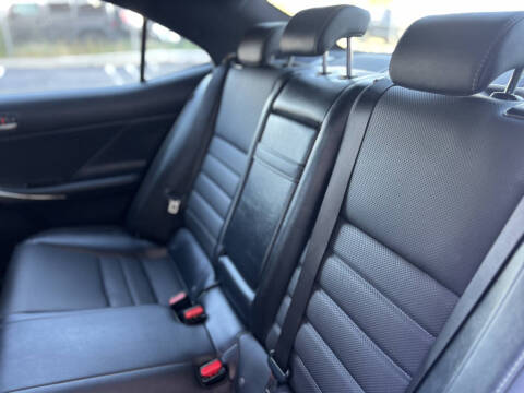 2018 Lexus IS 300