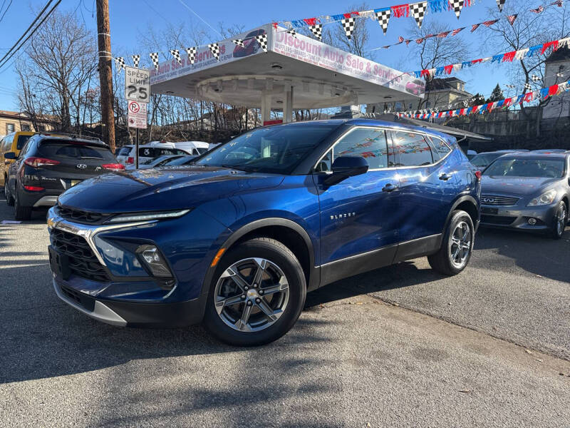 2023 Chevrolet Blazer 2LT photo 2