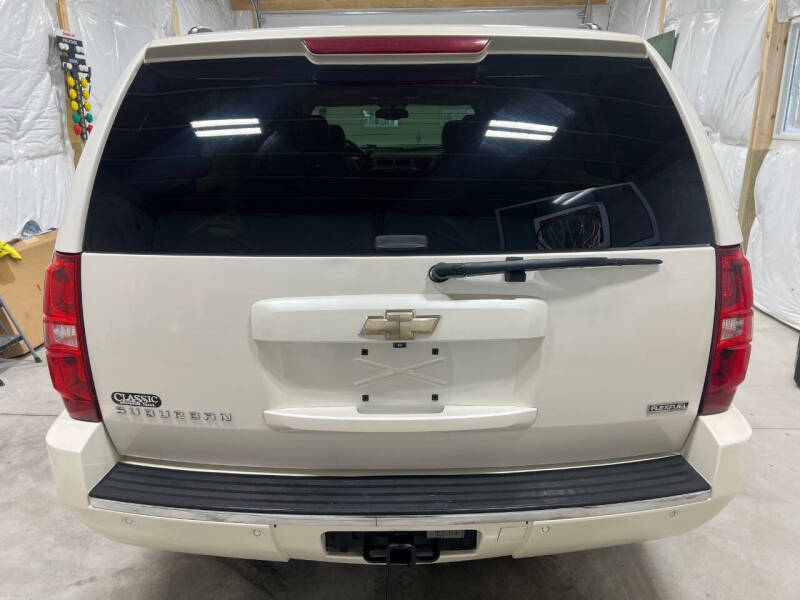 2011 Chevrolet Suburban LTZ