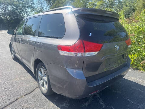 2011 Toyota Sienna