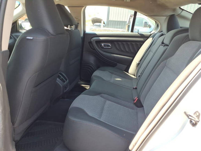 2010 Ford Taurus SEL