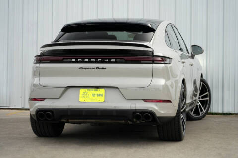 2024 Porsche Cayenne Turbo E-Hybrid Coupe