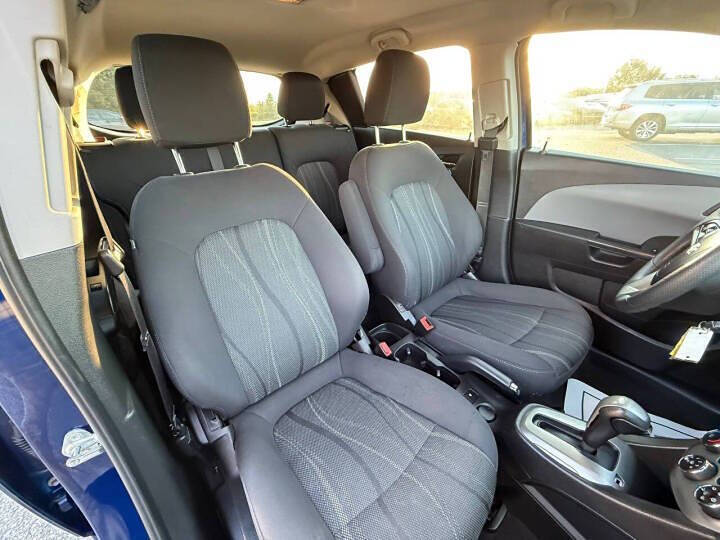 2013 Chevrolet Sonic LT Auto