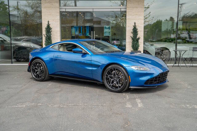 2022 Aston Martin Vantage 41