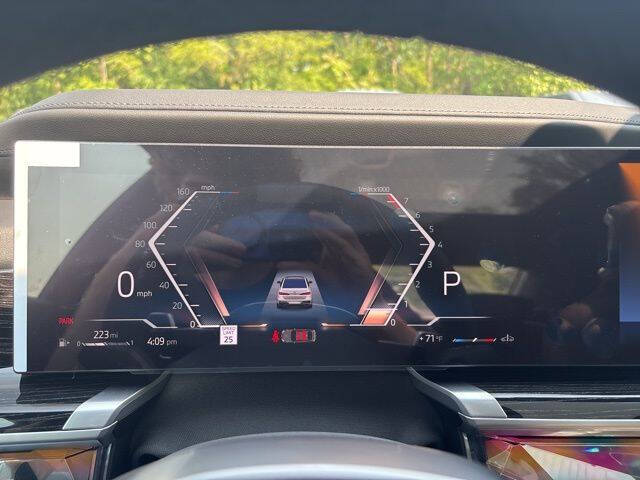 2025 BMW 7 Series 740i xDrive