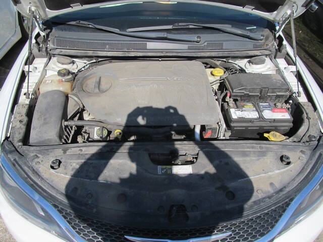 2015 Chrysler 200 C
