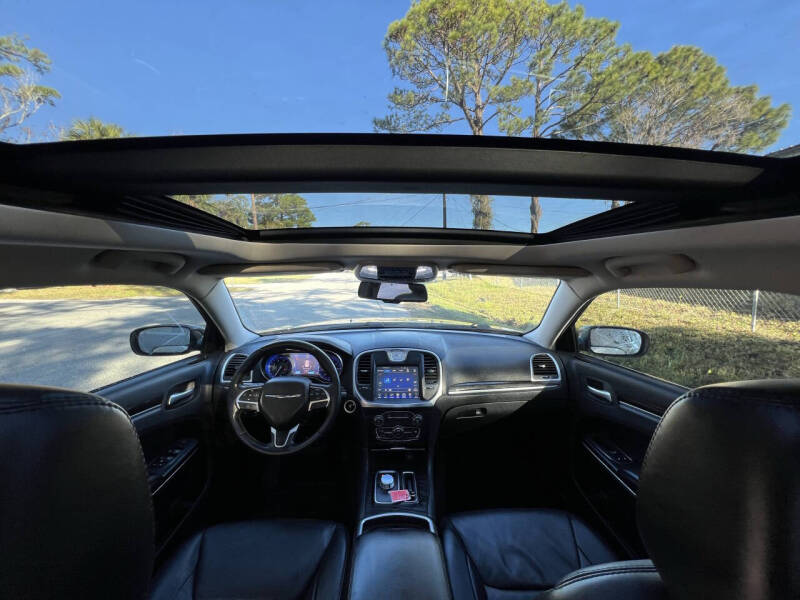 2015 Chrysler 300 Limited