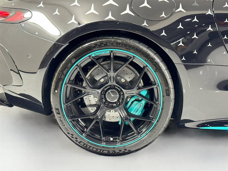 2025 Mercedes-Benz AMG GT 63 PRO