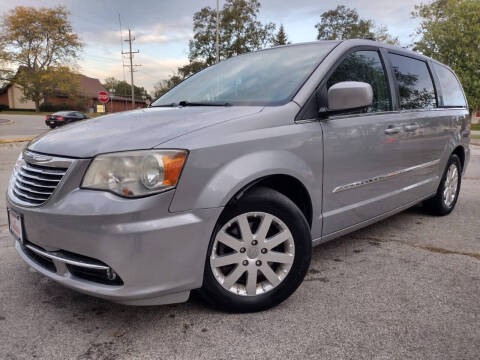 2014 Chrysler Town and Country for sale at Car Castle in Zion IL