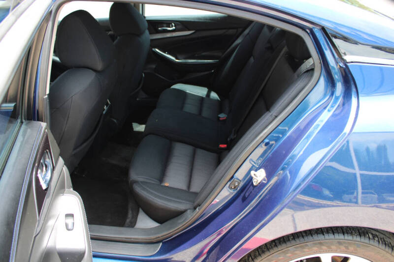 2017 Nissan Maxima