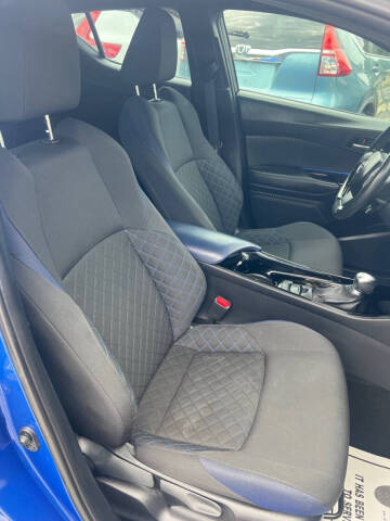 2021 Toyota C-HR XLE