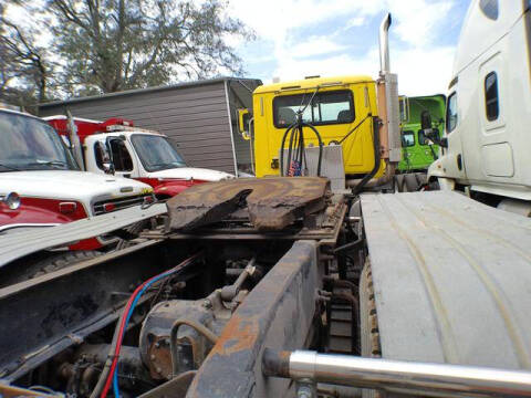 2000 Mack CH613