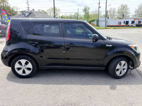 2017 Kia Soul +
