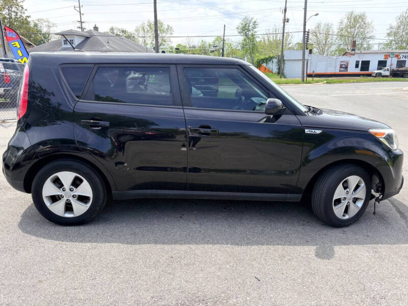 2017 Kia Soul +