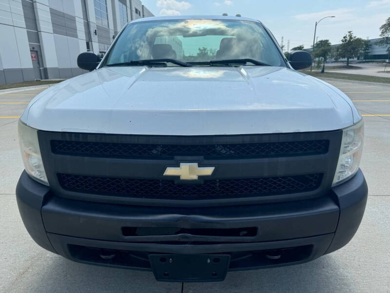 Used 2010 Chevrolet Silverado 1500 Work Truck with VIN 1GCSKPE34AZ290948 for sale in Elmhurst, IL