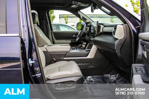 2025 Toyota Sequoia SR5