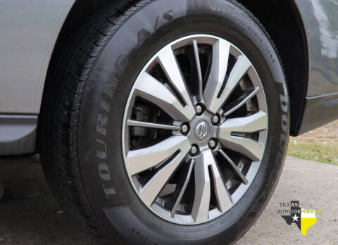 2020 Nissan Pathfinder SV
