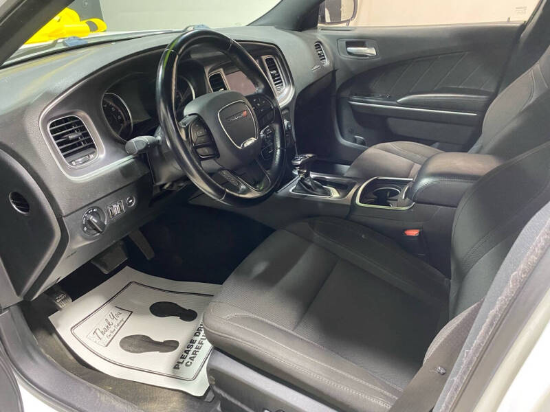 2020 Dodge Charger SXT