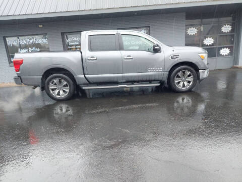 2017 Nissan Titan for sale at Auto Credit Connection LLC in Uniontown PA