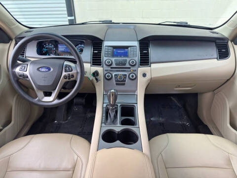 2015 Ford Taurus