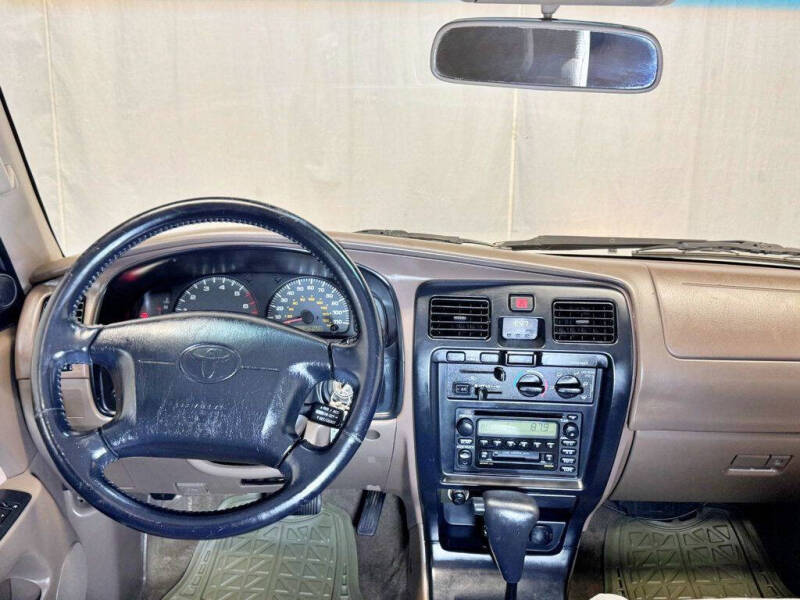 2000 Toyota 4Runner SR5