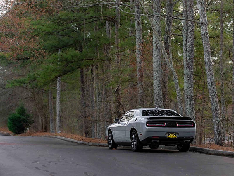 2021 Dodge Challenger SXT