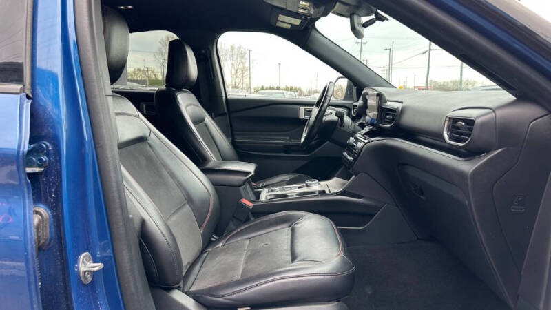 2022 Ford Explorer ST-Line