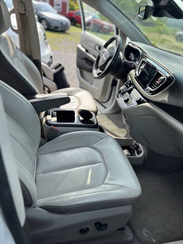 2019 Chrysler Pacifica Touring L Plus