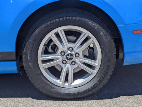 2013 Ford Mustang V6