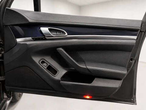 2015 Porsche Panamera