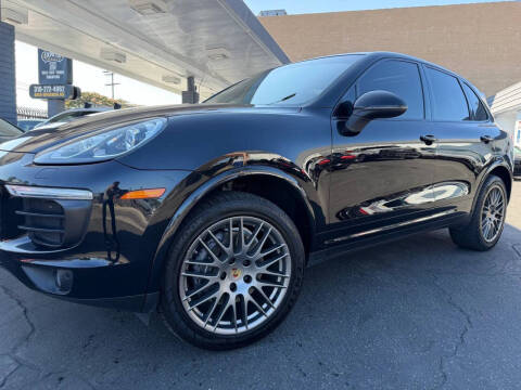 2017 Porsche Cayenne Platinum Edition