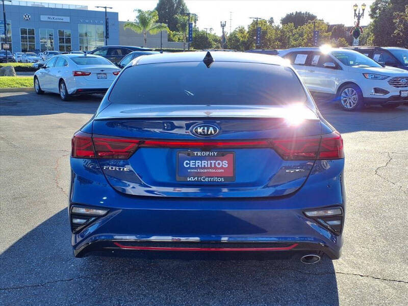 2021 Kia Forte GT Line