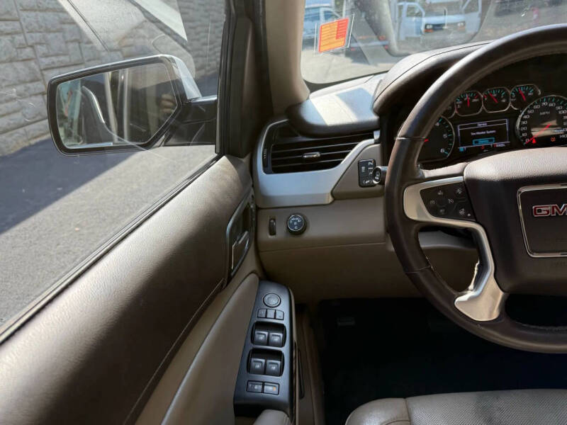 2018 GMC Yukon XL SLT