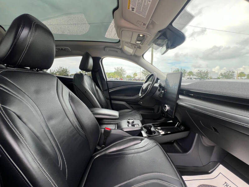 2022 Ford Mustang Mach-E Premium