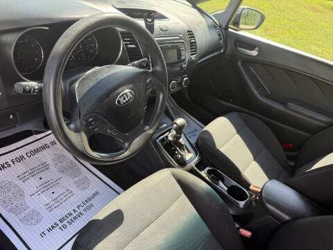 2017 Kia Forte5 LX