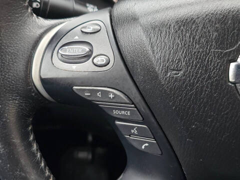 2019 Nissan Pathfinder SV