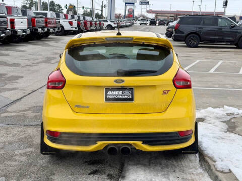 2018 Ford Focus ST