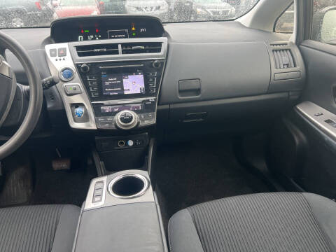 2015 Toyota Prius v Two