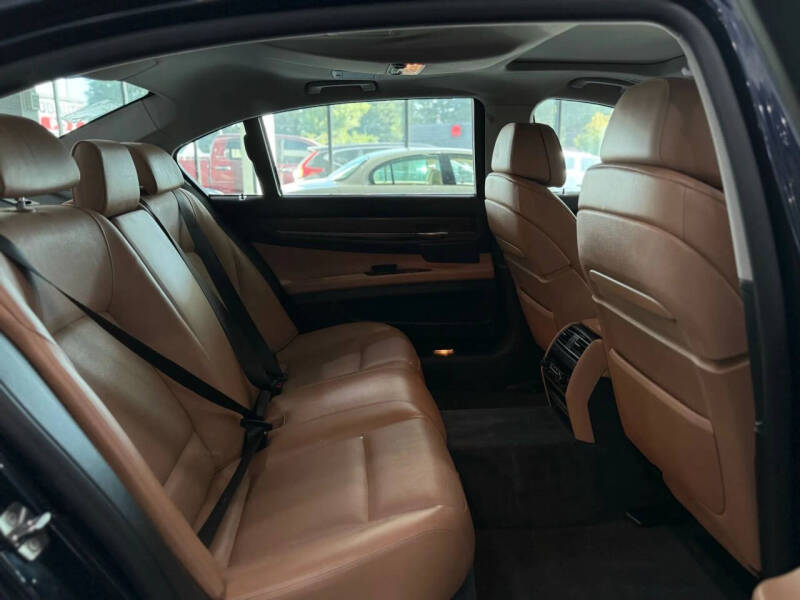 2011 BMW 7 Series 740Li