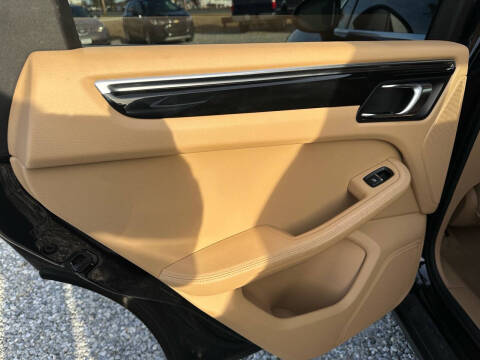 2016 Porsche Macan S