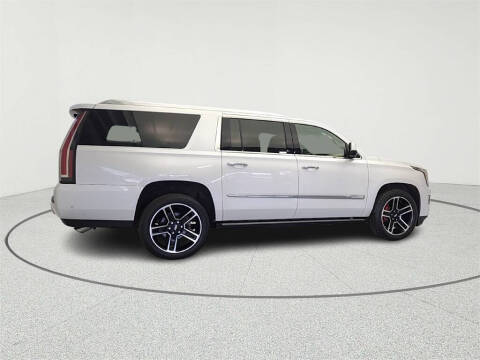 2017 Cadillac Escalade ESV Platinum