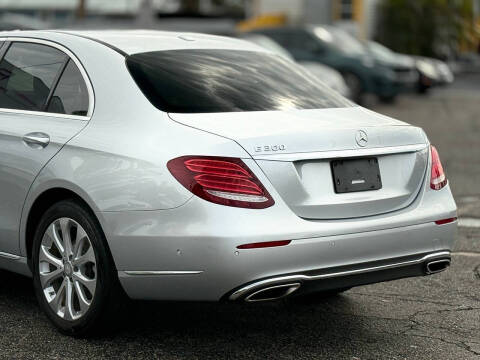 2017 Mercedes-Benz E-Class E 300